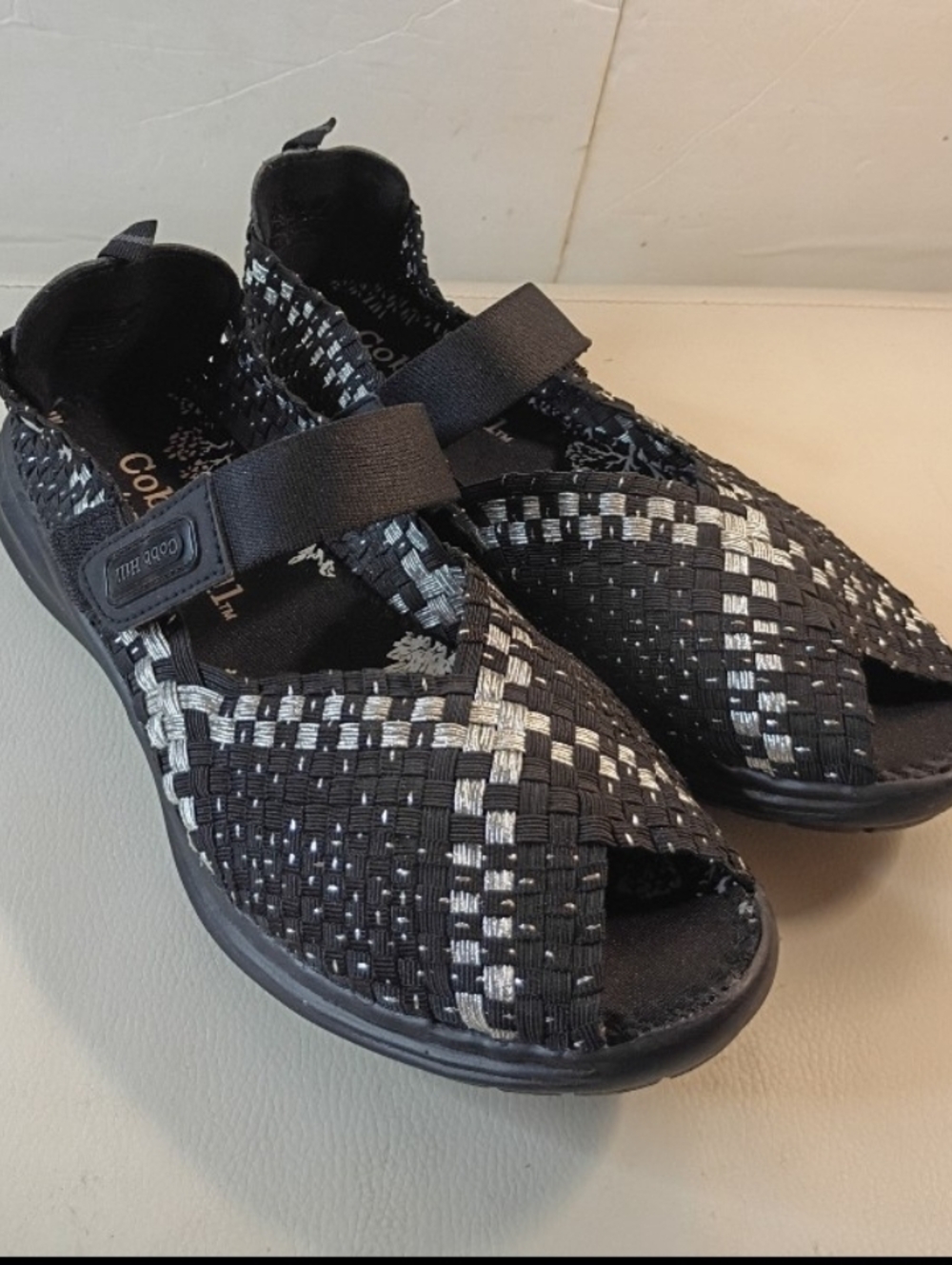 COBB HILL "Wink" By NEW BALANCE Black /Silver Fabric Mary Jane Shoes Women's 11